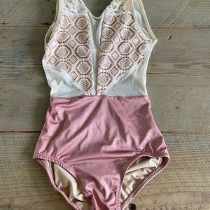 Chelsea B leotard
